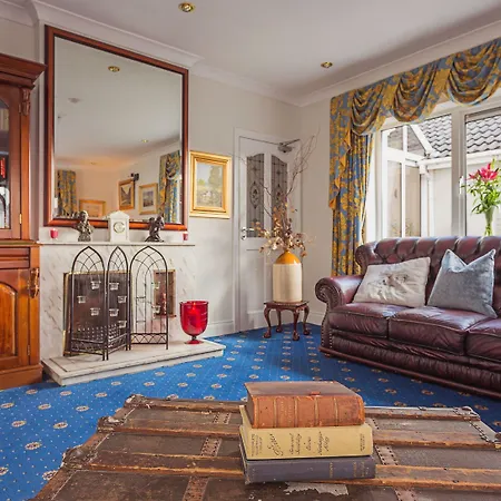 Abbey Guest house